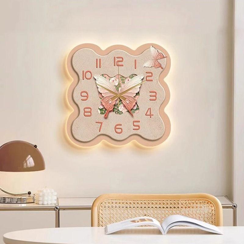 Medieval Style Clock Wall Clock Living Room Decoration Painting Restaurant Black and White French Retro Clock Wall Hanging High-end