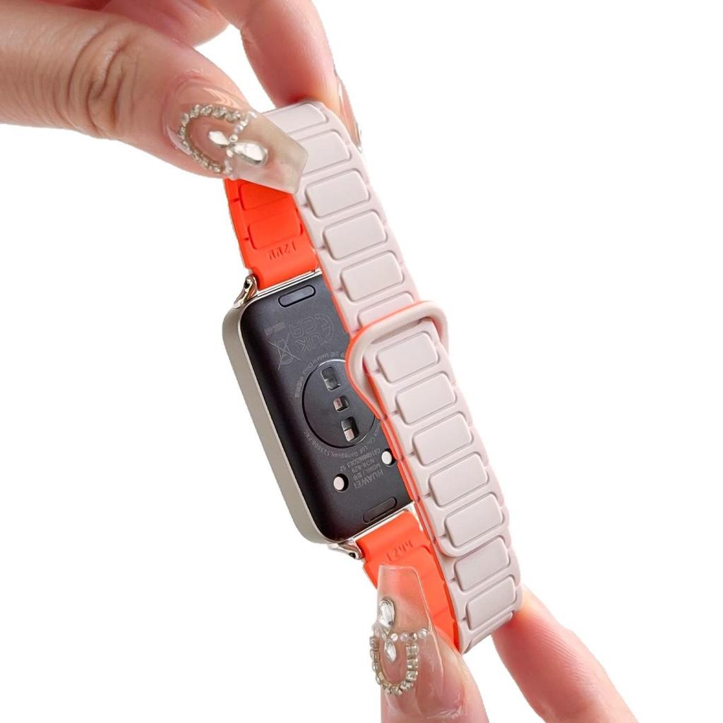 Huawei Band 10 Silicone Magnetic Sports Strap - Two-Color Wristband for Smart Watch 8/9