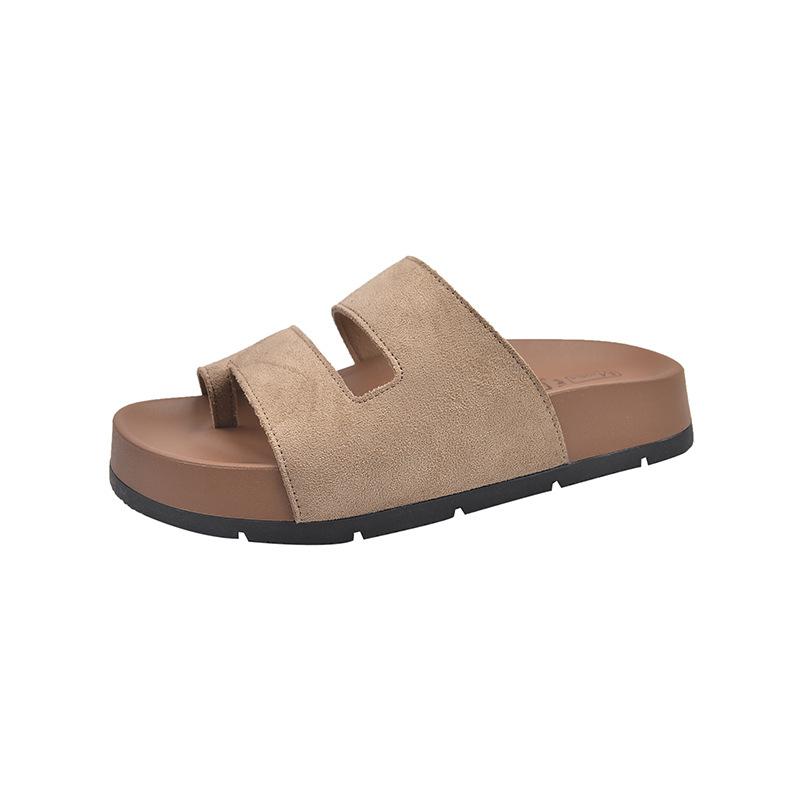 French pearl fairy thick-soled cool slippers women's summer wear 2025 new high-end beautiful skirt sandals