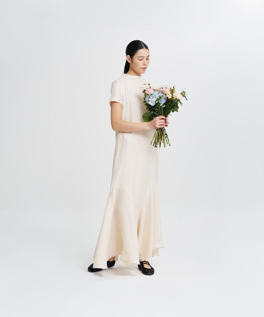 Haipeogeullipeu Ripple Maxi Dress