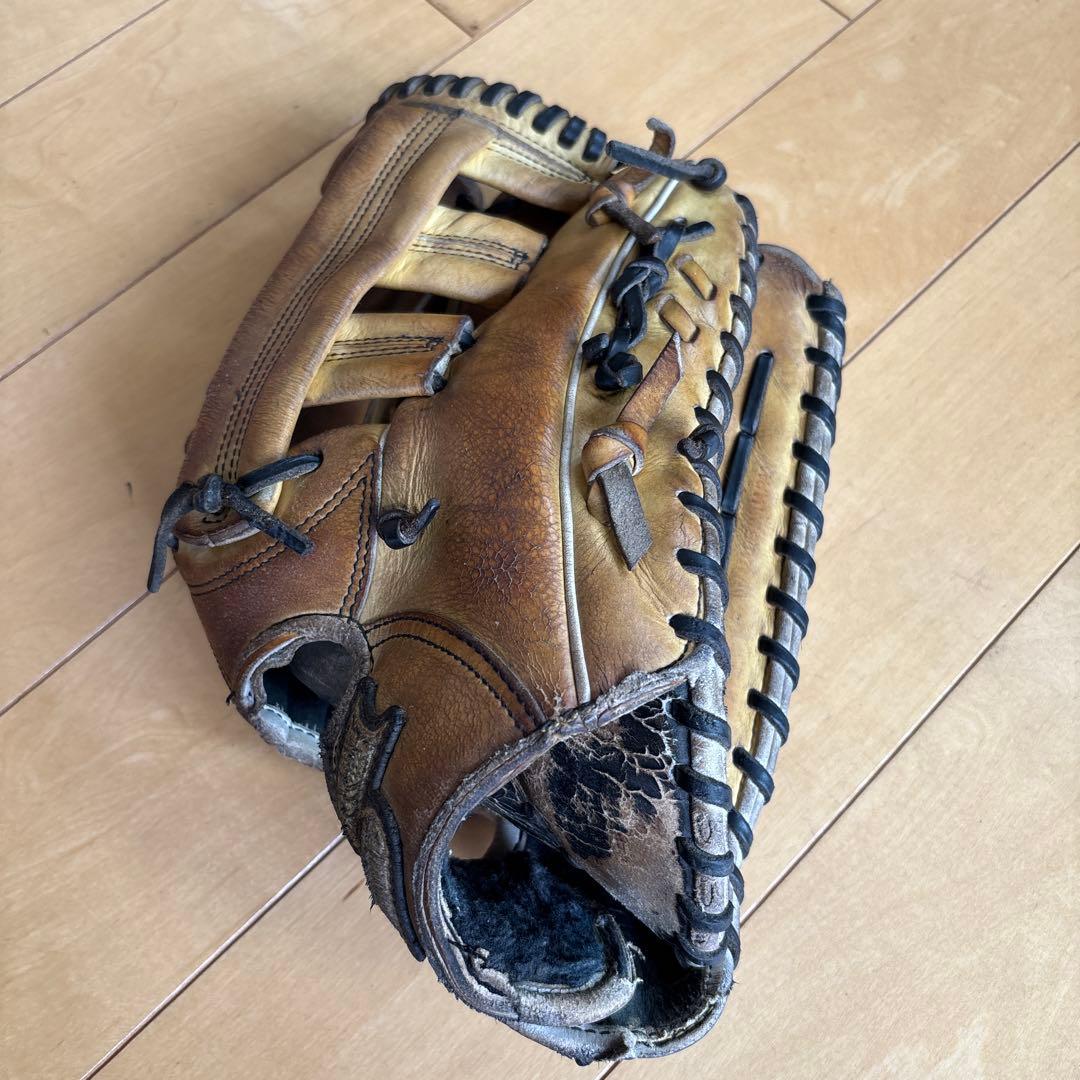 Used SSK hardball outfielder