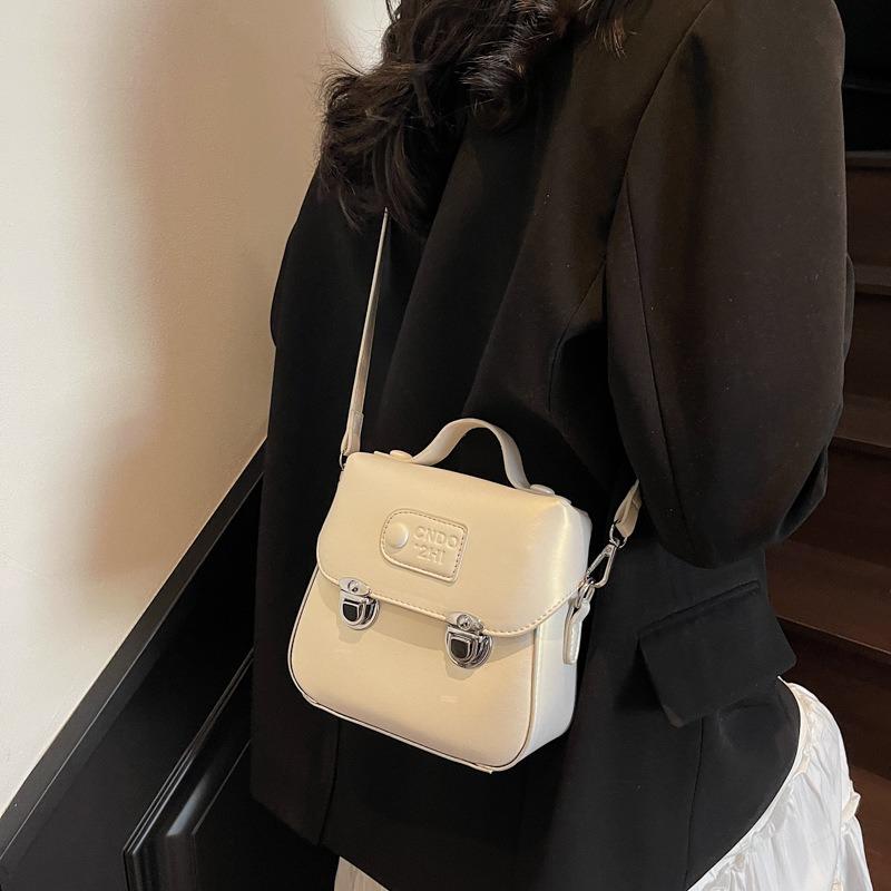 Small bag women's spring and summer versatile new fashion shoulder messenger bag portable Cambridge small square bag