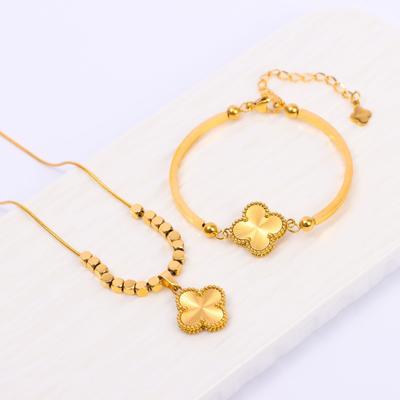 2PCS Clover Lucky Grass Bracelet Necklace Titanium Steel Set