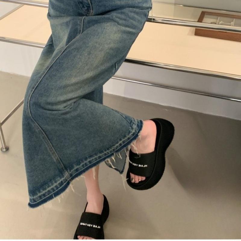 Nové lehké jednopopruhové cool boty na běžné nošení zvyšující výšku pro ženy k nošení venku