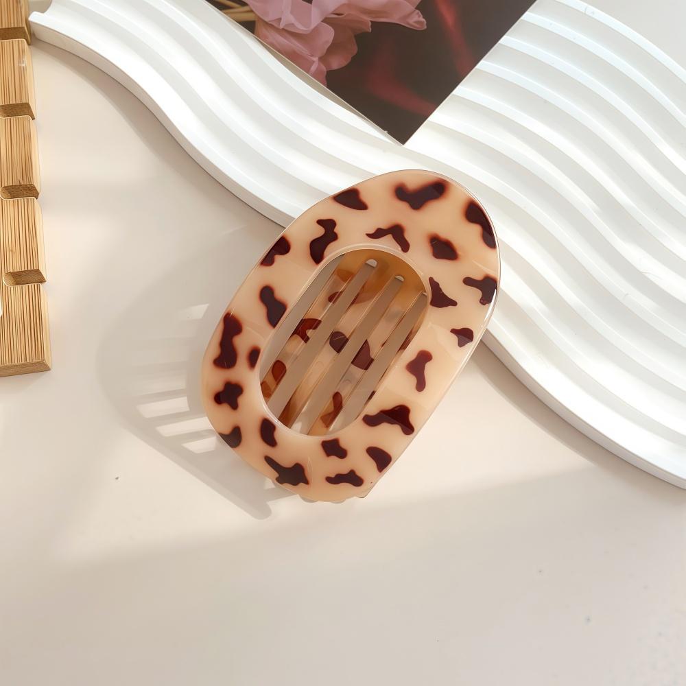 

Заколка-краб из поликарбоната для женщин, новый дизайн, леопардовый матовый, изогнутый, плоский, заколки для укладки, акриловые, лежачие, аксессуары для волос Light Leopard