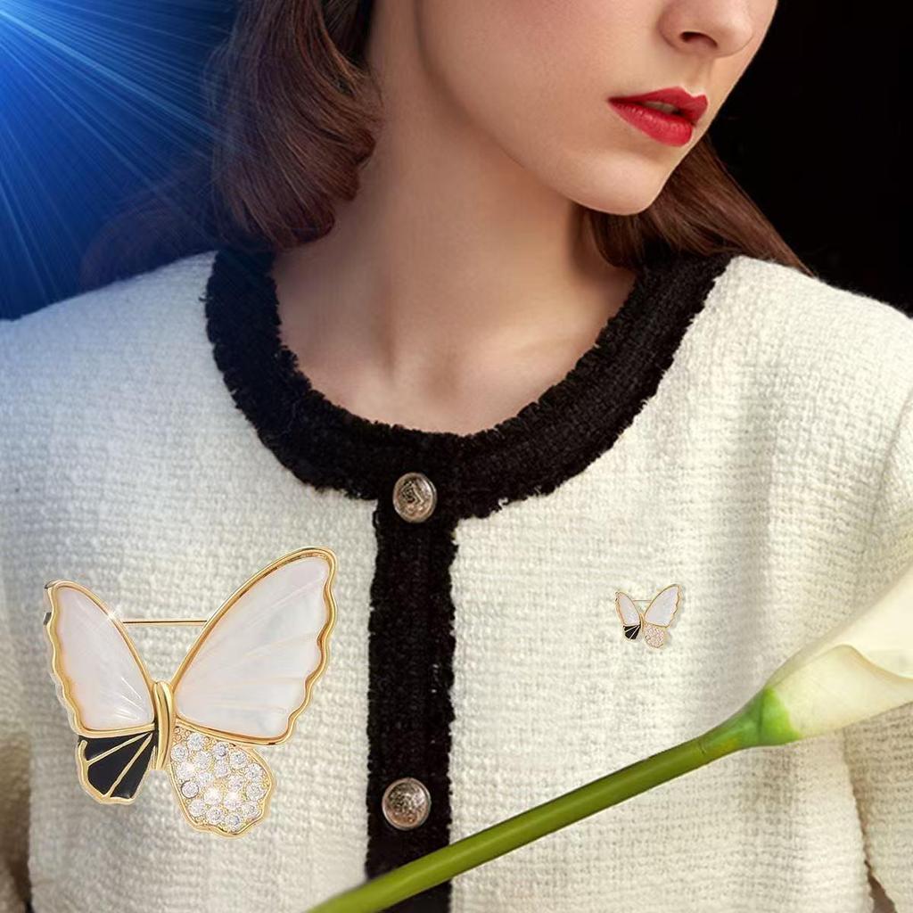 Elegant Butterfly Brooch: High-End Fashionable Accessory for Women’s Sweaters and Corsages