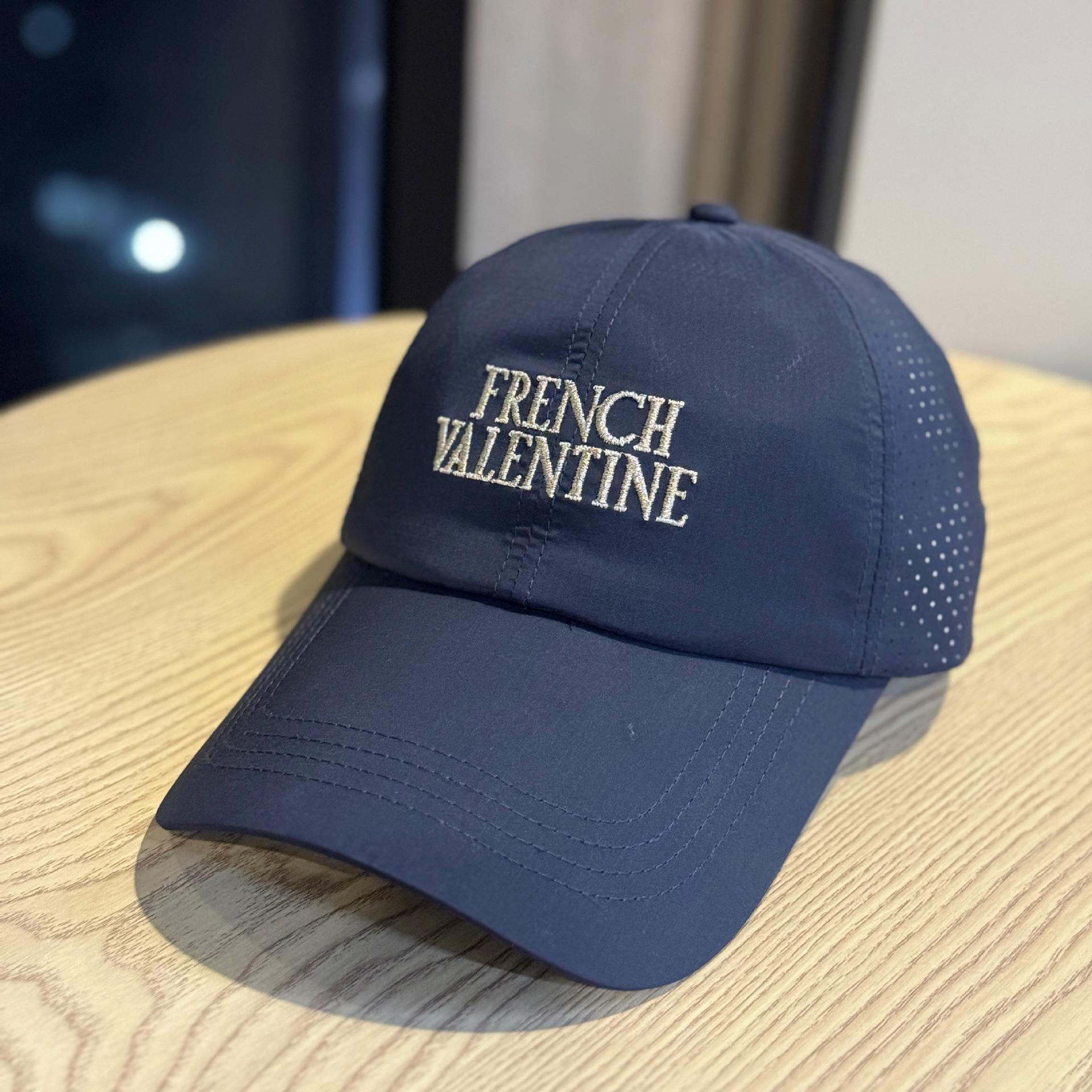 

New baseball cap for men and women, outdoor sun protection hat, summer mesh breathable quick-dry large head circumference duckbill cap Adult54-60Adjustable темно-синього кольору