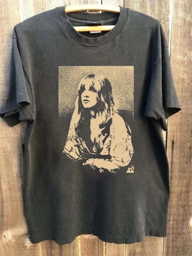 T-shirt Grafica Classica Rock Anni '90 Stevie Nicks Carbone S-5XL
