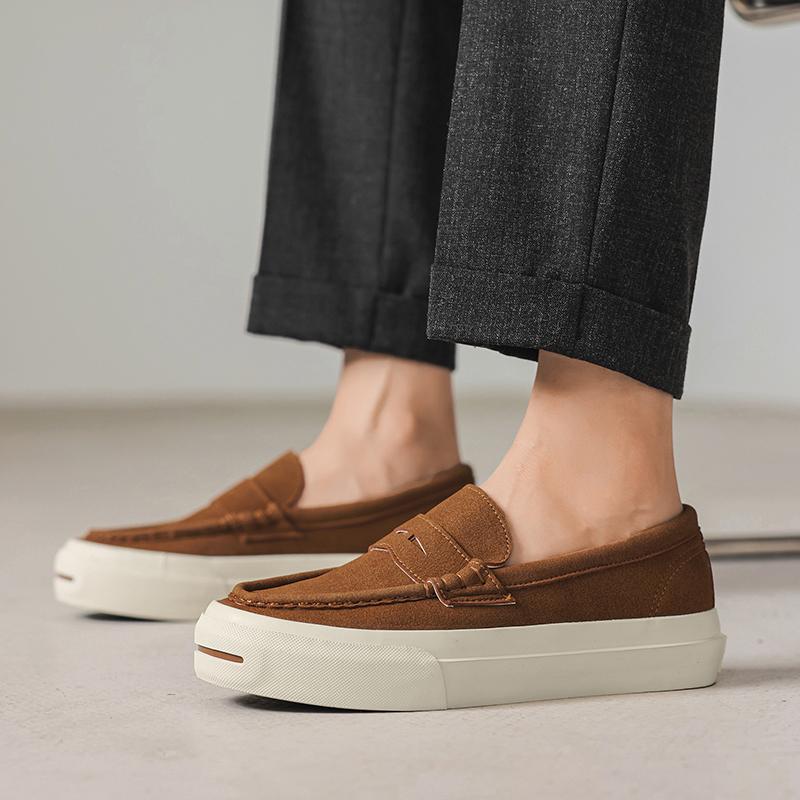 Lightweight Slip-On Loafers Men Handmade Non-Slip Sole Driving Shoes New Men's Casual Shoes Breathable Walking Sneakers