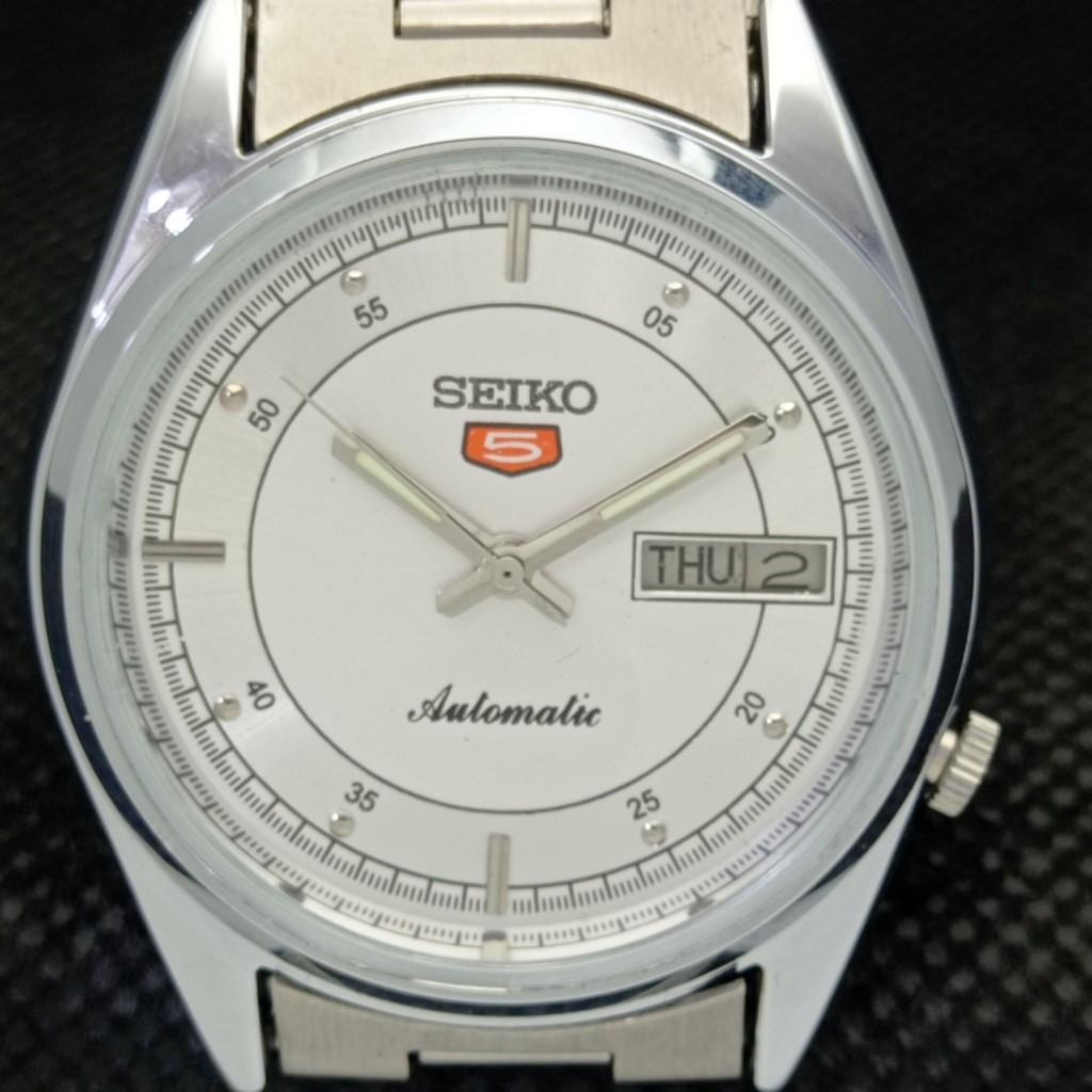 REFURBISHED VINTAGE SEIKO 5 AUTOMATIC JAPAN MENS D/D SILVER WATCH 593a-a311253-2 SKU593a-a311253