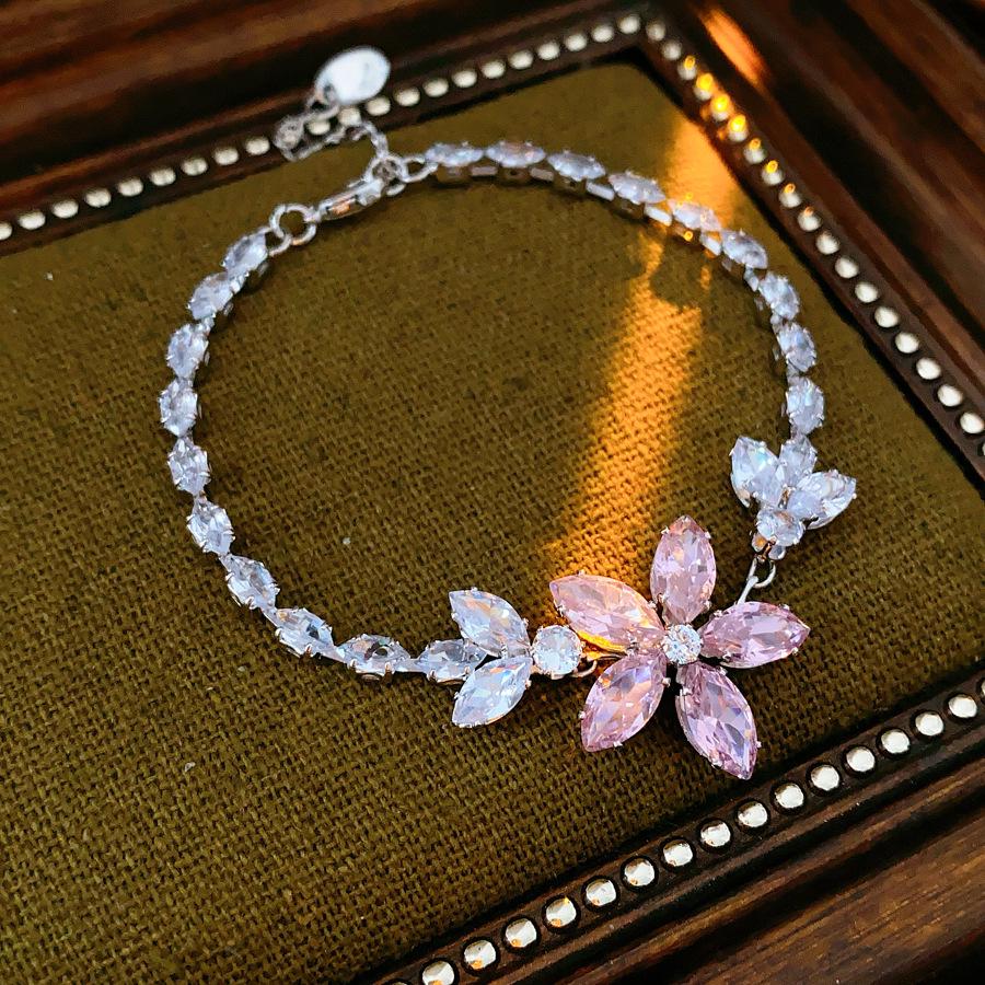 Vintage Geometric Zircon Bracelet - Elegant, Versatile Bangle for Women