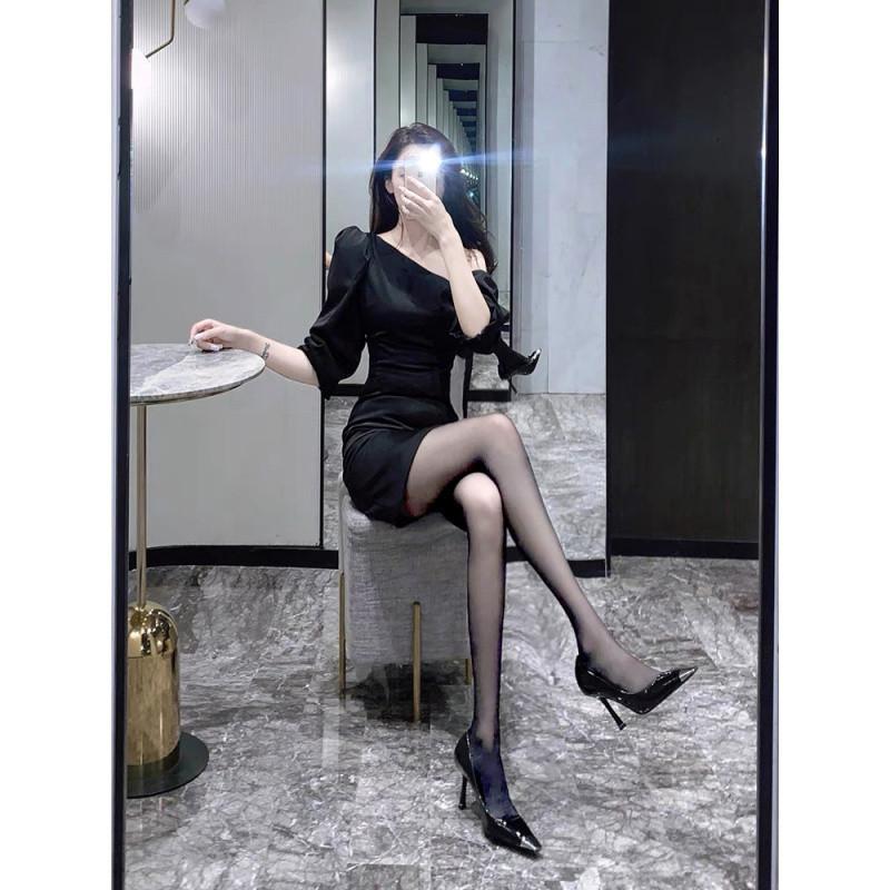 

Black high heels women s design sense niche spring 2025 new temperament square head thin heel single shoes bag head sandals 39