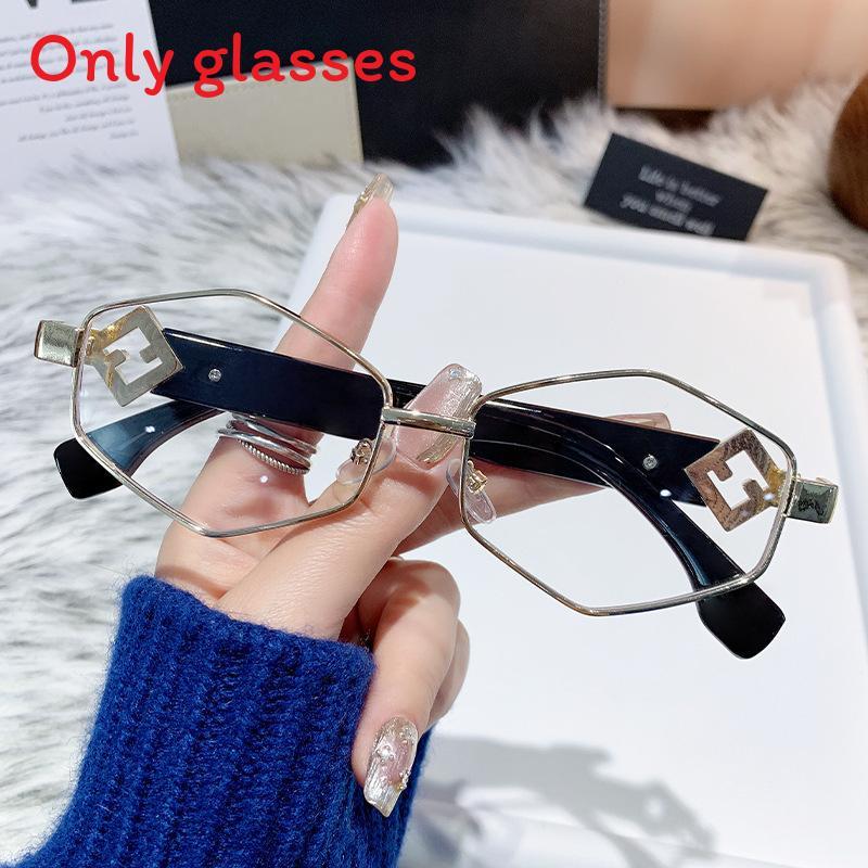

Fashionable Geometric Metal Eyewear With Uv400 Coating For Outdoor Activities And Party Wear Blue Light Filter