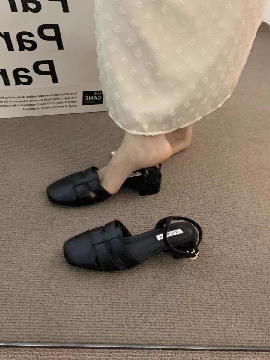 

Сандалии Baotou, женская летняя одежда 2025 года, новые универсальные туфли в стиле ретро с плетеной клеткой и римскими туфлями 40 чёрный