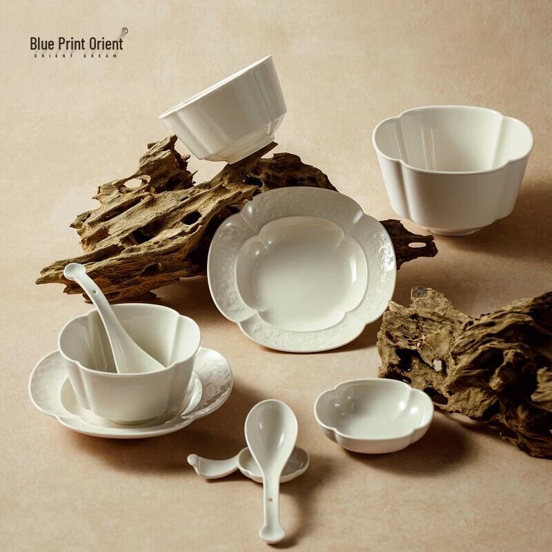 Blue-Printed Oriental Gray Pottery Dinnerware Set