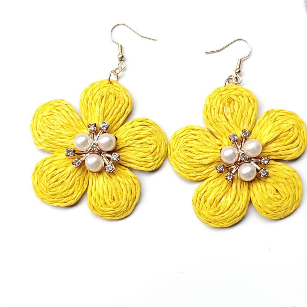 Hand-Woven Raffia Flower Earrings: Colorful, Sweet, Exaggerated Drops