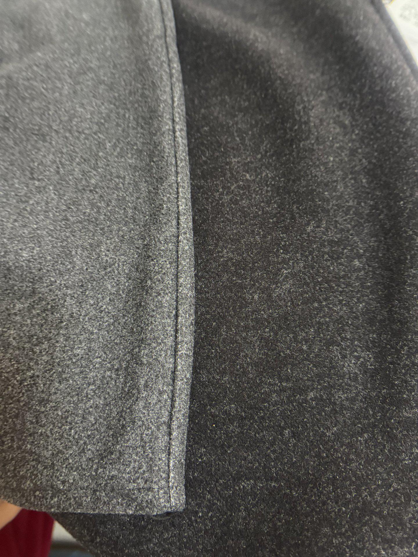 

Elegant Wool Floral Bud Midi Skirt - Flattering, Hip-Covering, Plus-Size Winter Skirt for Pear-Shaped Figures XL [115-125 lbs]