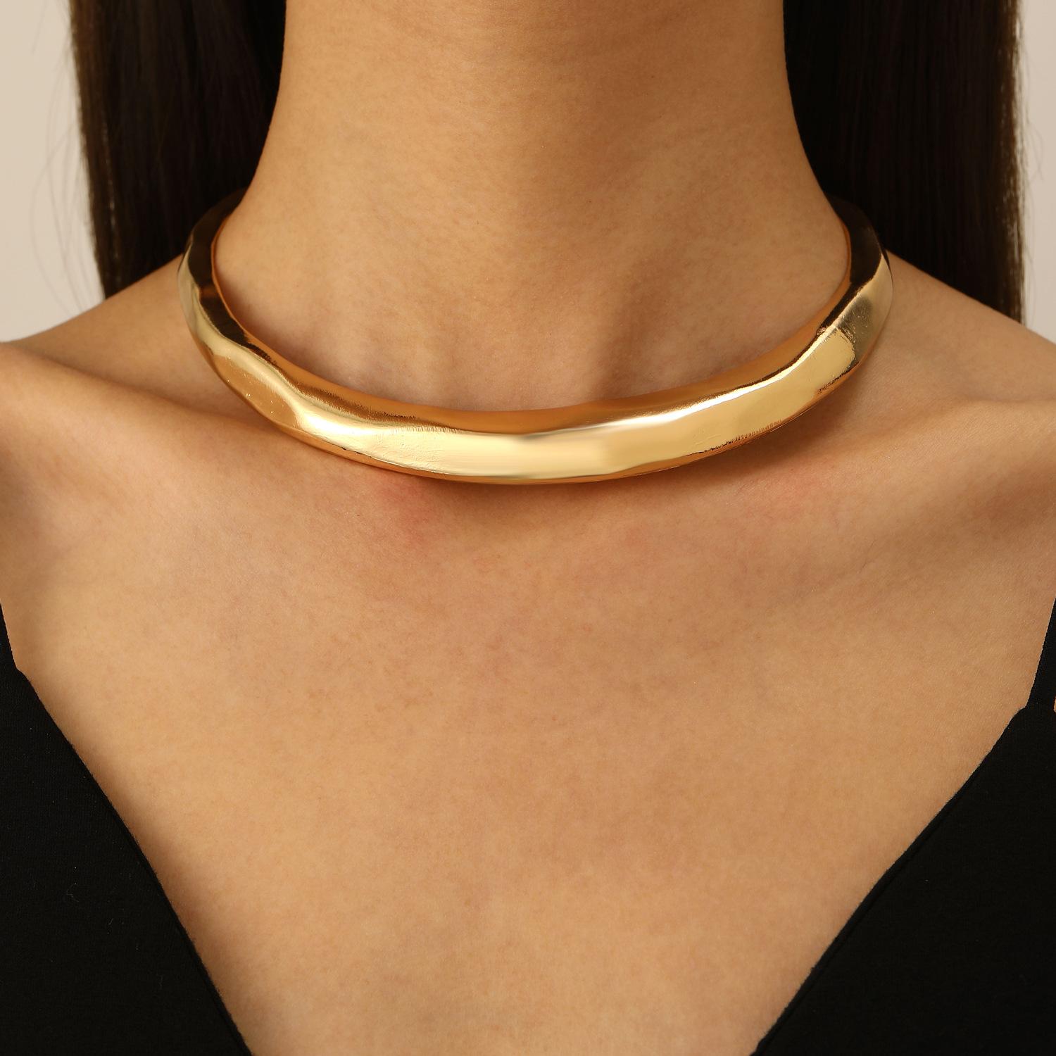 

Модное ожерелье для женских украшений золотой