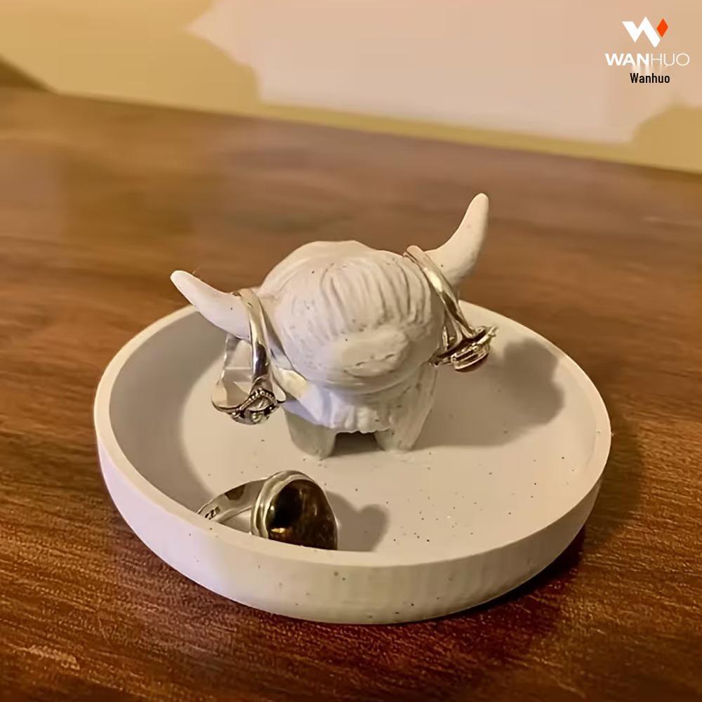 Highland Cow Resin Jewelry Dish - Decorative Key Holder & Home Ornament