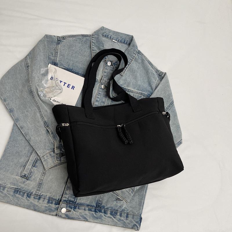 Tote bag women's popular winter new casual simple large-capacity commuter shoulder bag fashion contrasting color commuter bag