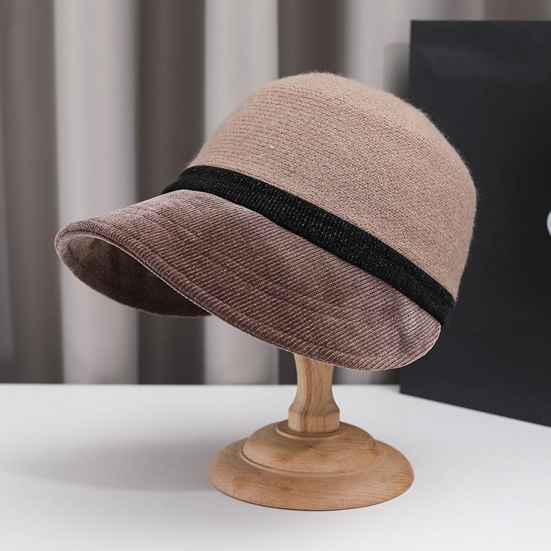 Autumn and Winter New Splicing Hat Women's Retro Versatile Cap Showing Face Small Equestrian Hat Warm and Windproof Spot