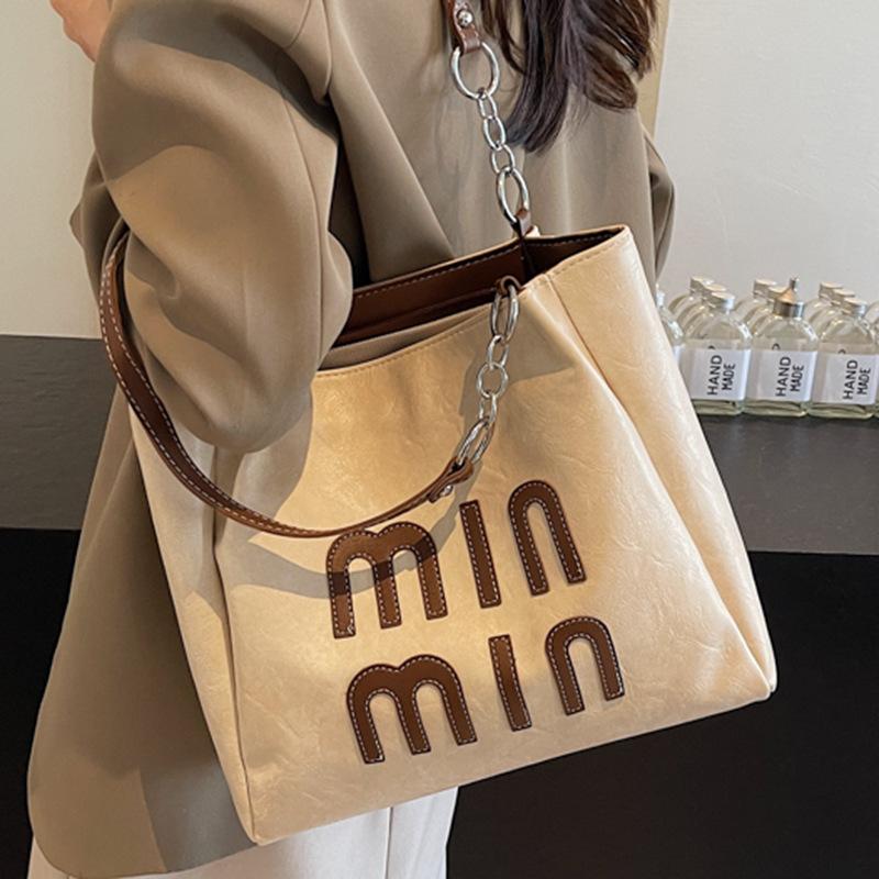 Casual Commuting Tote Bag for Women, Large Capacity Autumn New Simple Texture Shoulder Shopping Bag