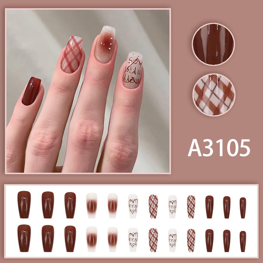 Plaid Gradient Heart Nail Stickers - 24-Piece Autumn/Winter Collection in Caramel Color