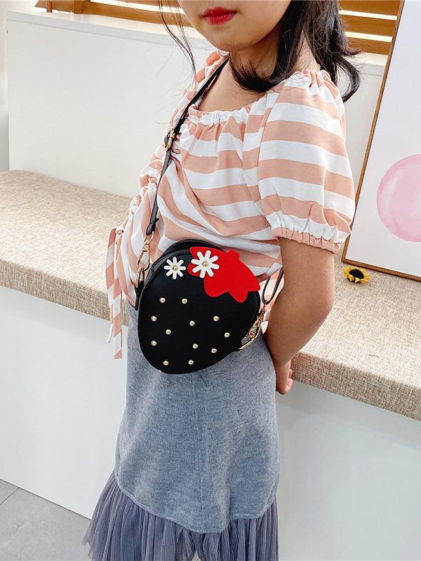 2026 Summer Korean-Style Girls' Crossbody Bag - Cute Strawberry Fashion Accessory for Little Girls