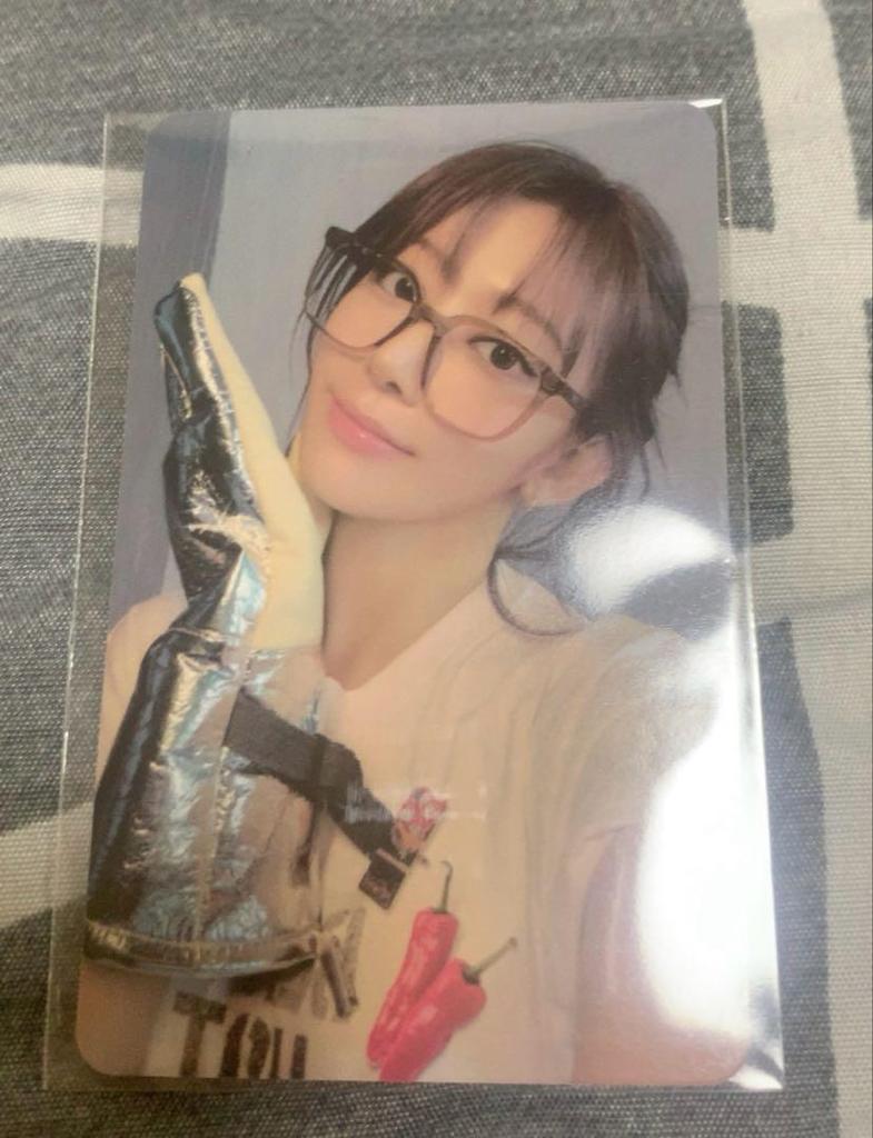 [USED] Luseraphim Sakura HOT withmuu Lakidro Limited Trading Card