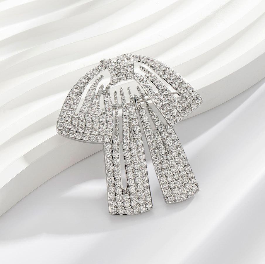Big Bow Brooch High-End Femininity Versatile Diamond Corsage Niche Design Pin Suit Accessories