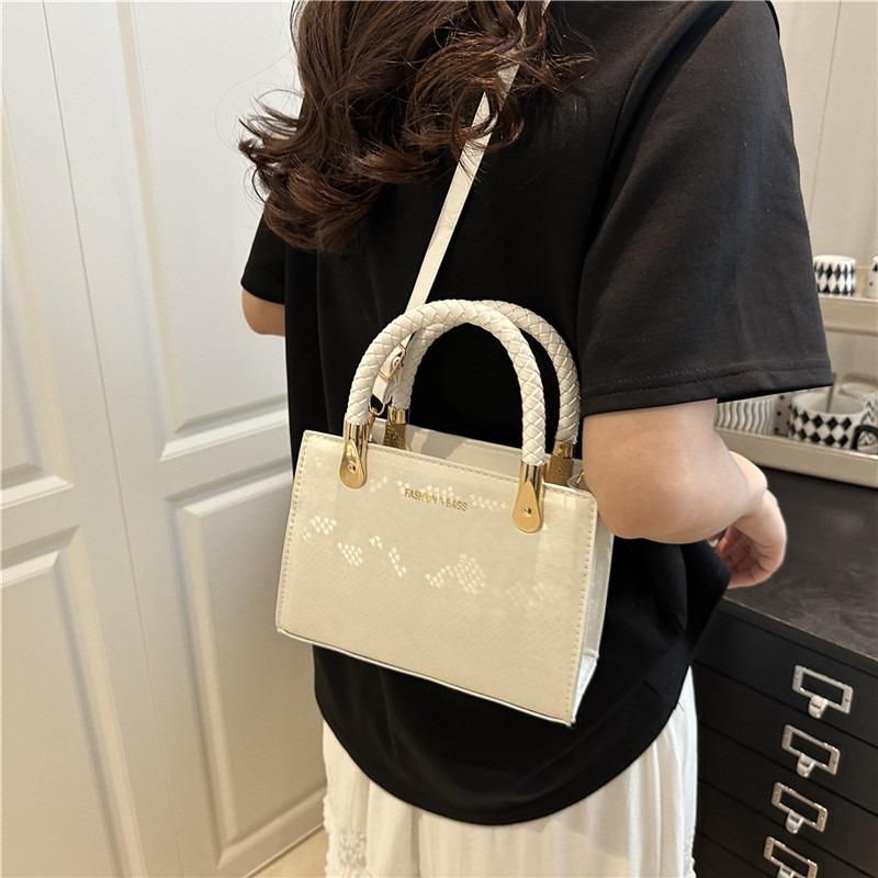 Hand Bag Women's Spring and Summer New Version Fashion Trendy Small Square Bag Texture Simple Casual Messenger Bag