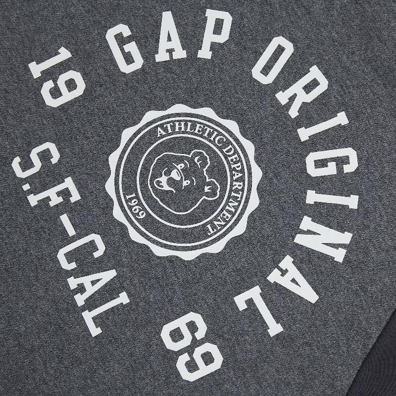 Gap Boys' Casual Colorblock Graphic Long-Sleeve T-Shirt