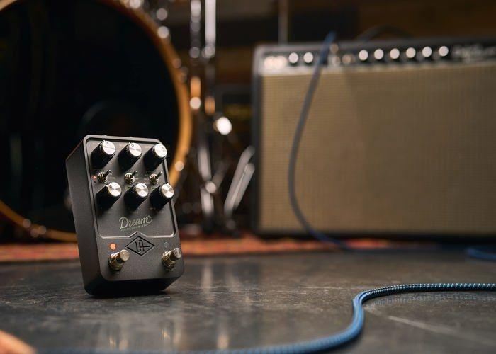 Pédale d'effets - universal audio - gpm-drm - réverbération - vibrato - modélisations vintage