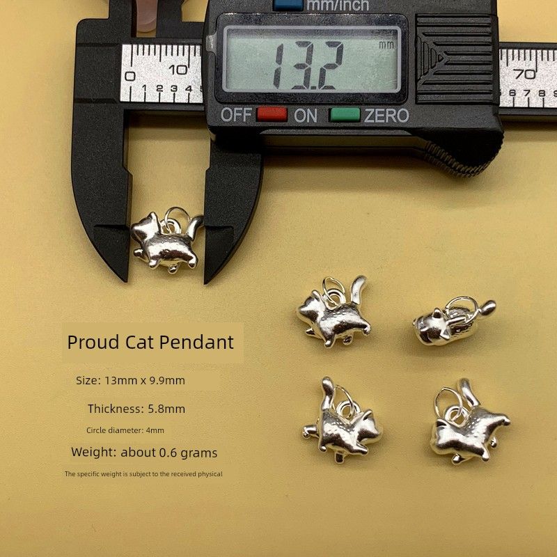 

S999 Pure Silver Aojiao Cat Pendant Pendant Sterling Silver Pendant Hand-Woven DIY Carrying Strap Small Accessories 3D Hard Silver Proud Cat Charms [One]]