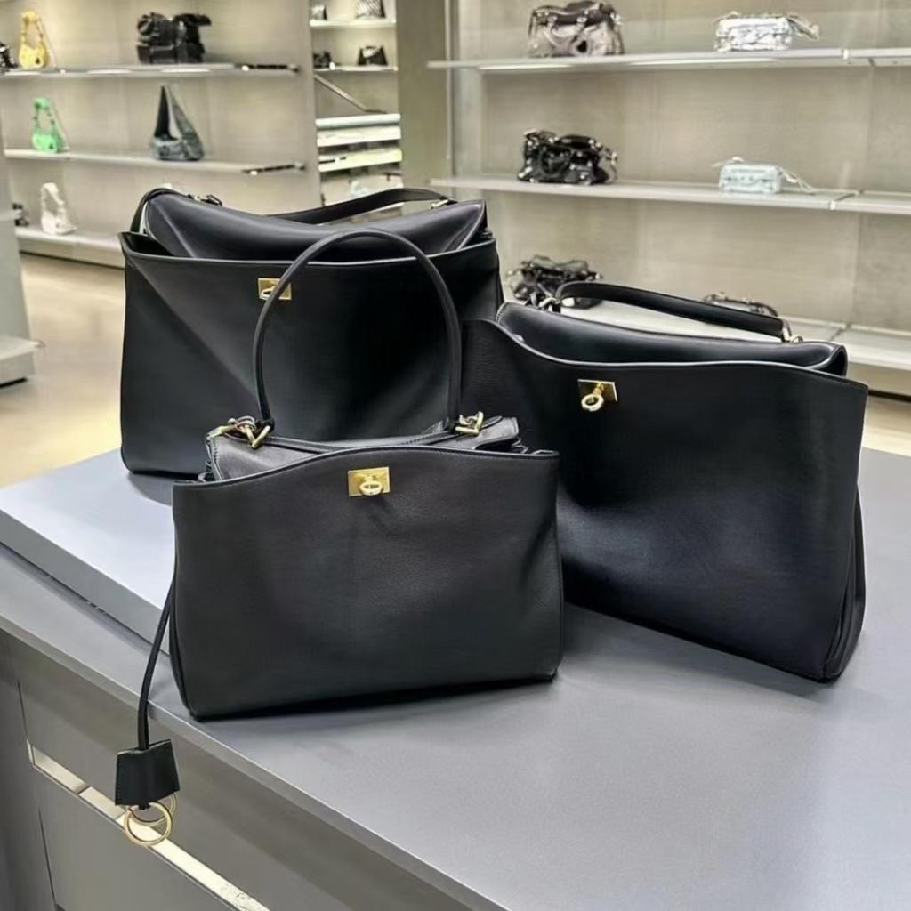 Large capacity commuter lock tote bag high sense portable messenger bag trendy fashion versatile
