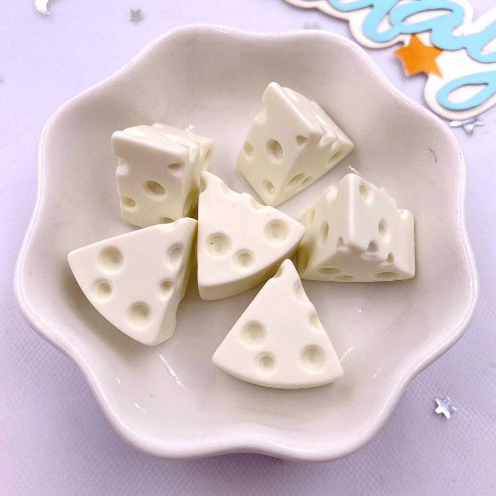 10PCS Resin Kawaii Simulation Cheese Cake Figurines Flat Back Cabochon Candy Home Decor DIY Scrapbook Crafts Jewelry Accessories