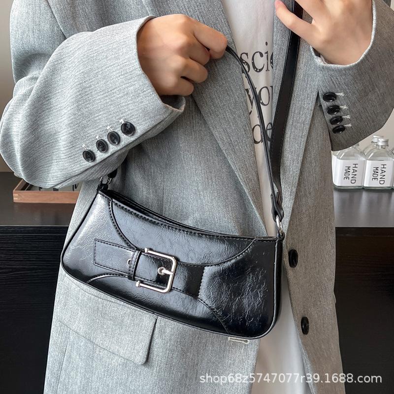 Korean niche style 2025 new foreign trend versatile underarm bag high-end texture baguette bag one-shoulder crossbody bag