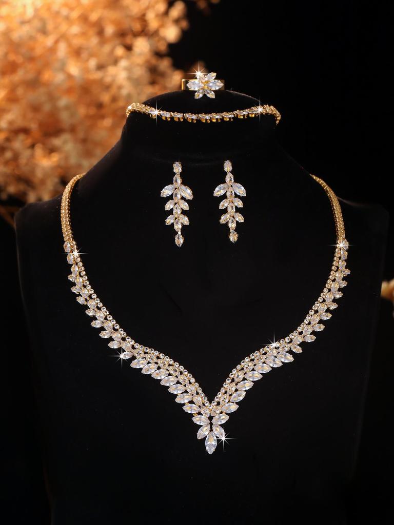 Elegant Crystal Necklace & Earrings Set for Weddings and Banquets