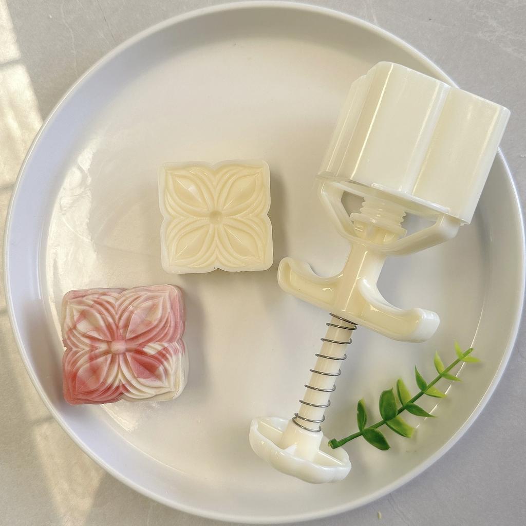 Square Flower Pattern Moon Cake Molds MidAutumn Festival Moon Cake Maker Cookie Stamps Hand Pressure Bakings Tool