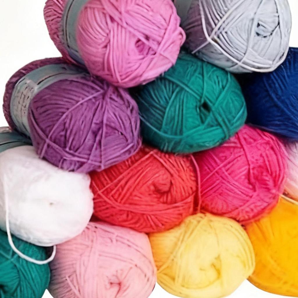 Yarn Christmas Advent 25 Days Knitting Supplies Crochet Society Countdown Calendar for Women Mothers Enthusiasts Daily Crafting