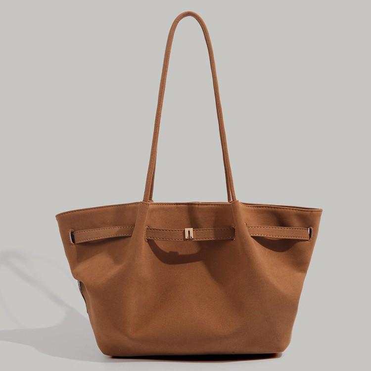 

Dumpling Bag Women s Autumn and Winter New Advanced Texture Shoulder Handbag Large Capacity Commuter Fashion All-Match Tote Bag коричневий