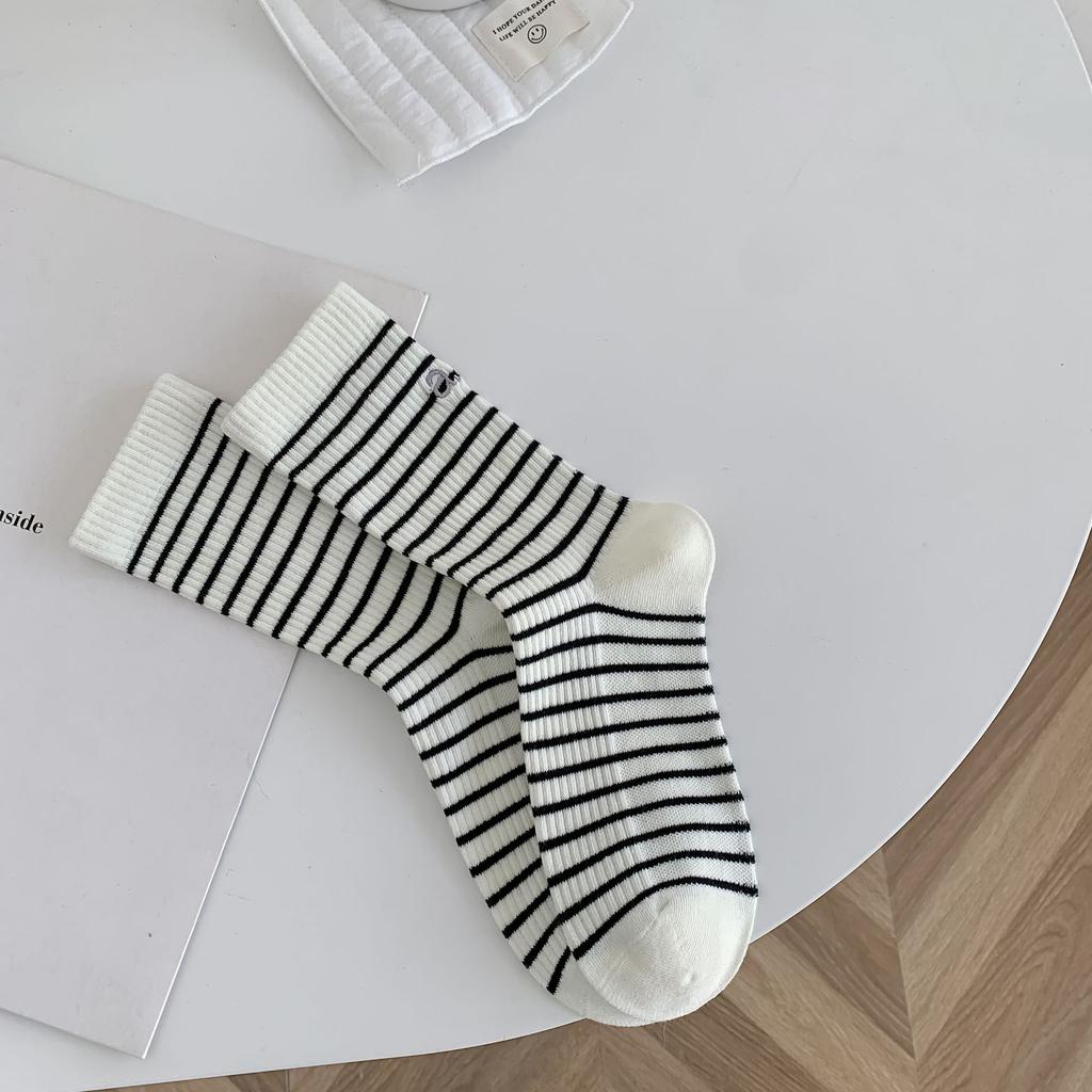 Double Needle Striped Socks Embroidery A Letter Women'S Socks Mid-Tube Socks Trendy Black And White Fashion Stockings Pile Socks Xiaohongshu