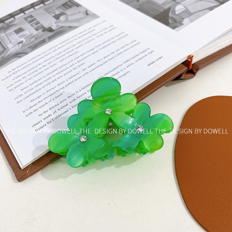 

Flower Stunning Acetate Hair Claw Clip Elegant Rhinestone Hair Accessory For Use Everyday Green7.8cm