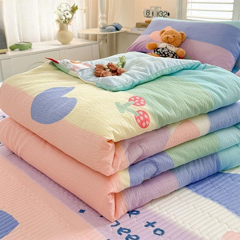 Vår Sommar Quilt Queen Mekanisk Tvätta Bekväm Täcke Enkel Dubbel Filt Täcken för Barn Vuxna