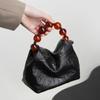 Kopfschichtige Damentasche aus echtem Leder mit Perlen-Tragetasche, neue Perlentasche im chinesischen Stil, Lunchbox-Tasche mit speziellem Handgriffmuster
