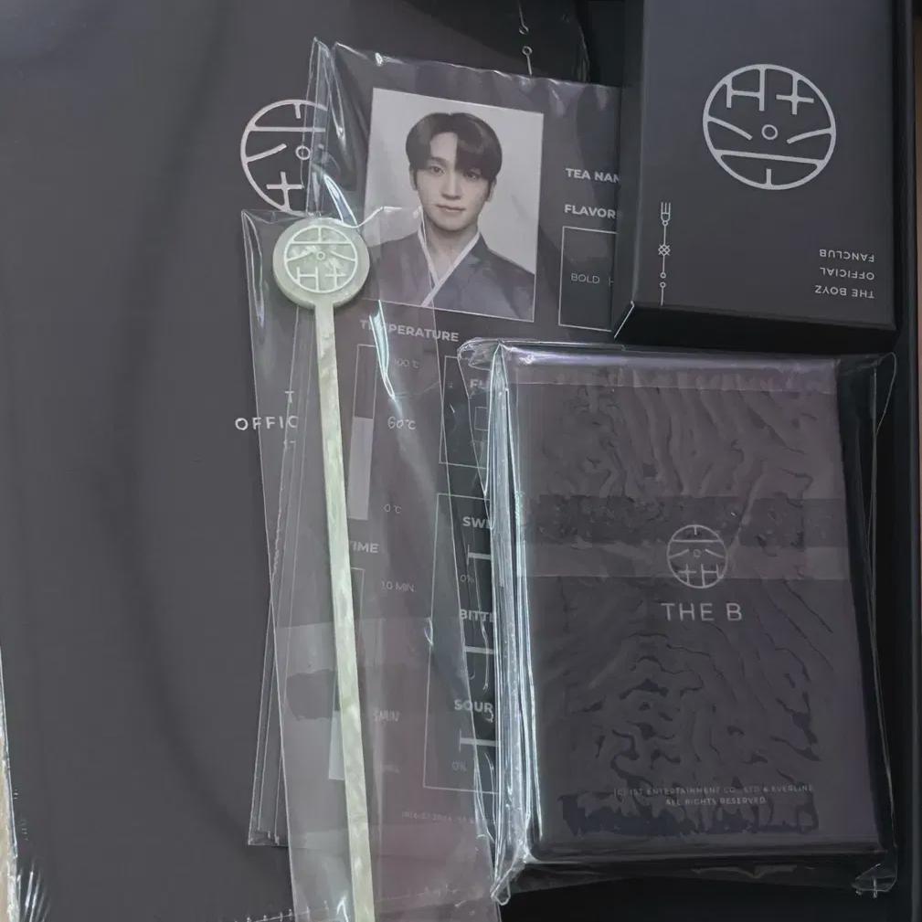 

Theboyz 6th Fan Fanclub Kit