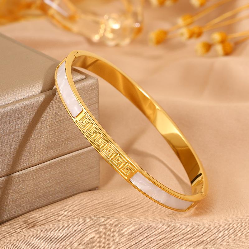 Great Wall Tattoo Girl Fashion Light Luxury Fritillary Color High-end Design Versatile Bracelet 17CM