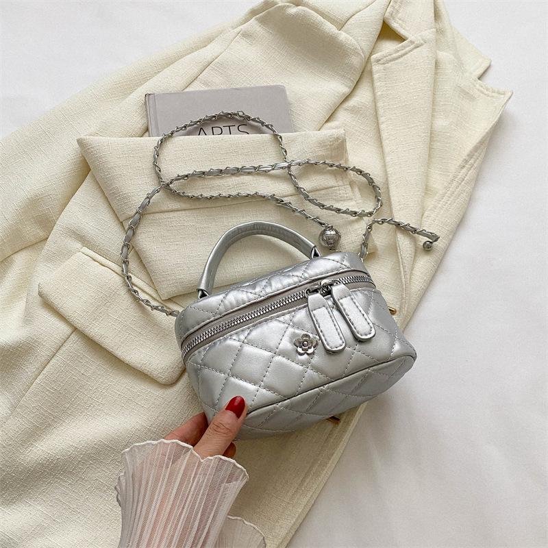 Rhombus embroidery thread fashion mini small bag women's handbag 2025 summer new Internet celebrity shoulder messenger mouth red envelope