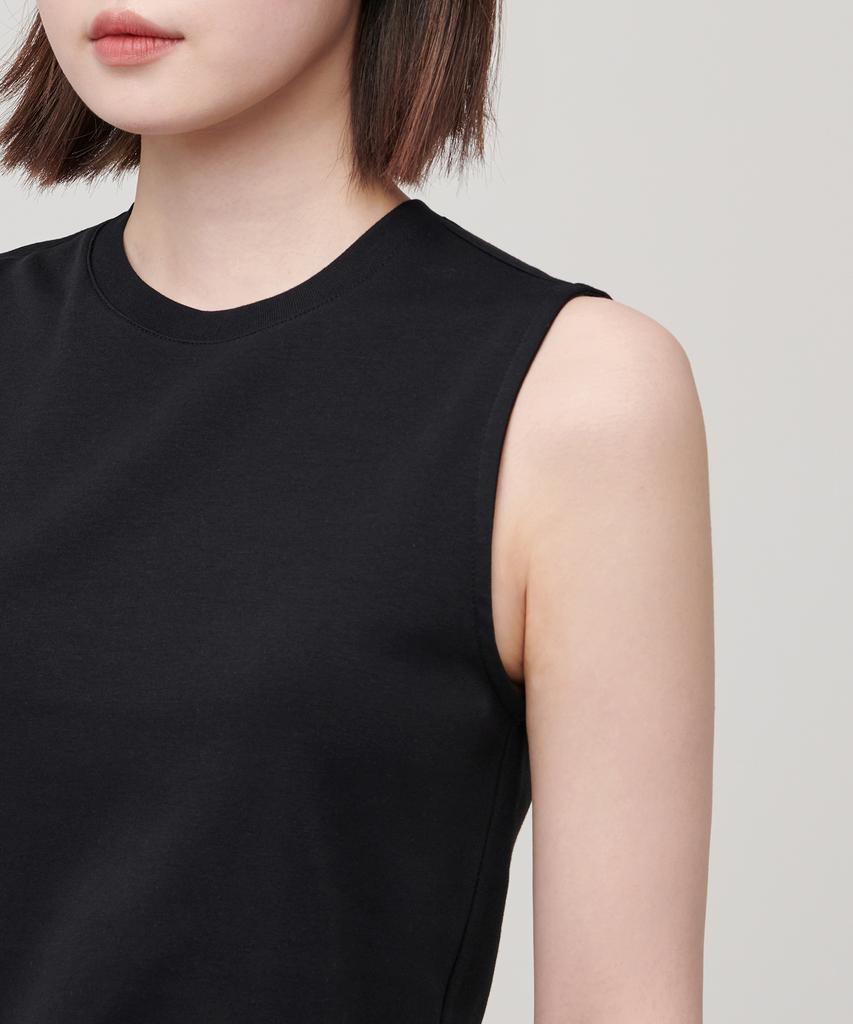 Musinsa Standard Woman Women'S Crew Neck Crop Sleeveless Top [Black]
