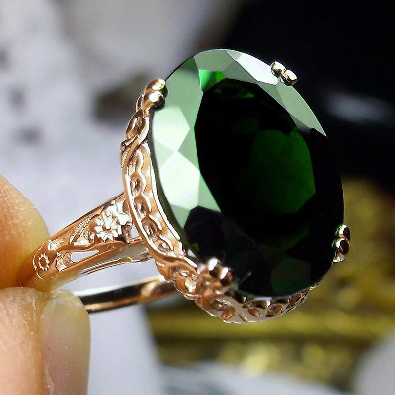 Huitan Retro Red Zircon Ring - Elegant Women's Statement Jewelry for Events